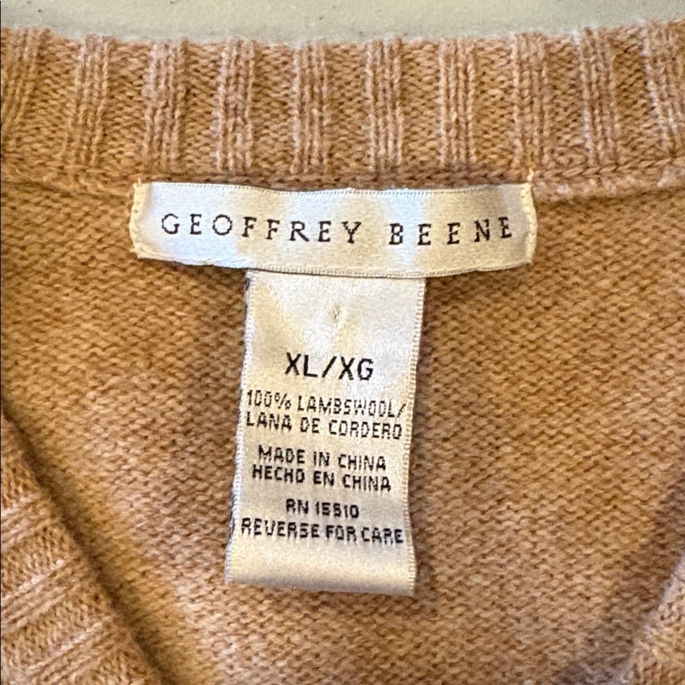 Geoffrey Beene Mens XL Lambswool V Neck Knit Sweater - Picture 2 of 5